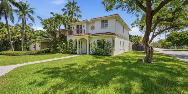 Image 2: 2-web-or-mls-002_DSC00194