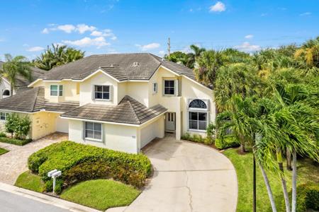 2033 Staysail Lane