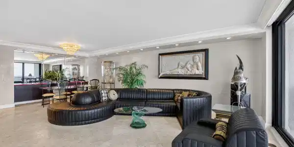 Image 2: Living Room