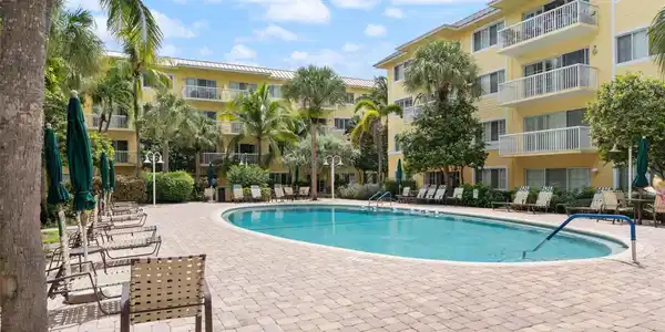1501 E Broward Blvd
