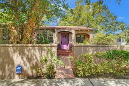 729 NE 18th Ave