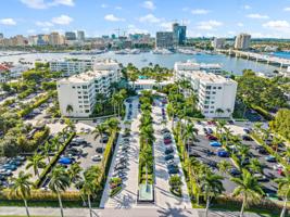 44 Cocoanut Row