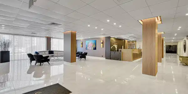 Image 2: 07_lobby