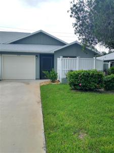 6784 SE Yorktown Dr