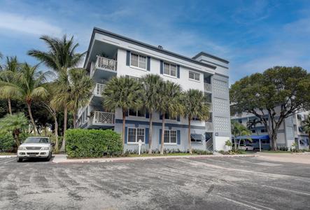 611 E Woolbright Road