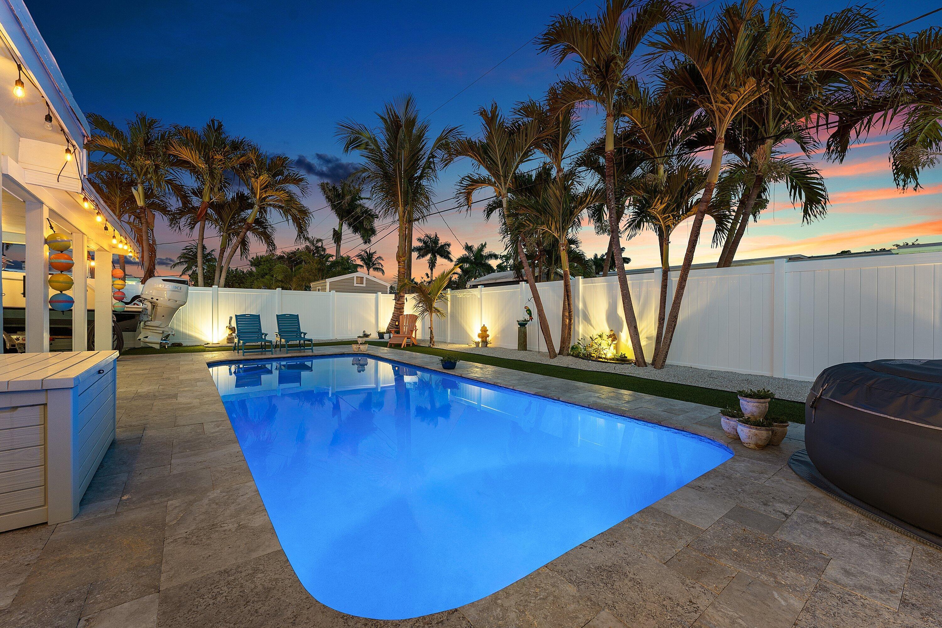 Image 3: Tropical Retreat