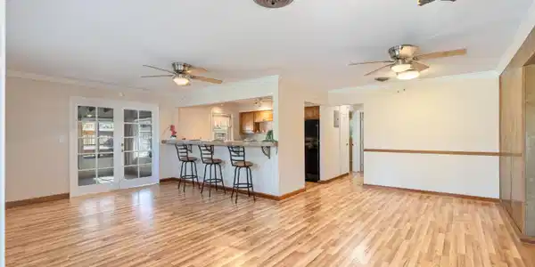 Image 3: 04-2107 N 15th Ave Hollywood, FL-100 - C