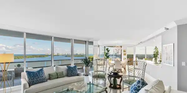 Image 2: Living Room