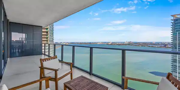 650 NE 32nd Street