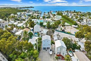 21 Mockingbird Road