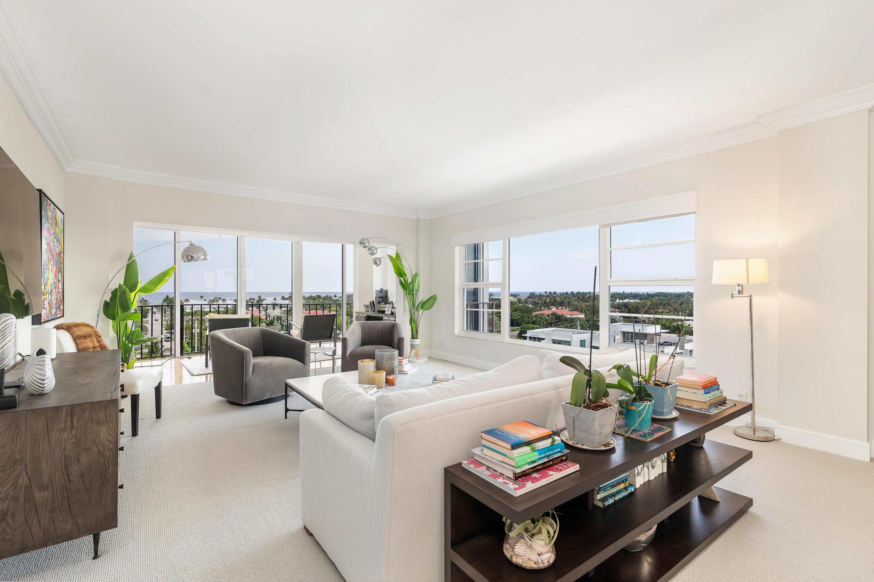Image 2: Living Room
