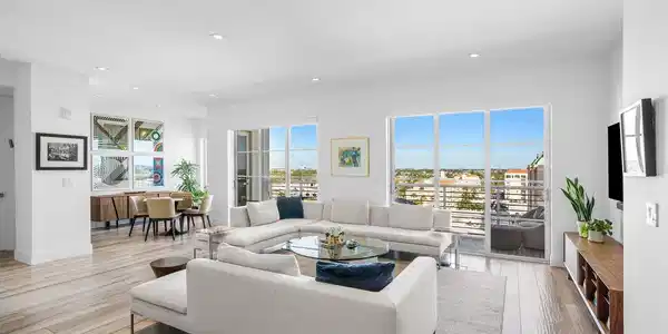 Image 3: 004-155EastBocaRatonRoad-1015-BocaRaton-