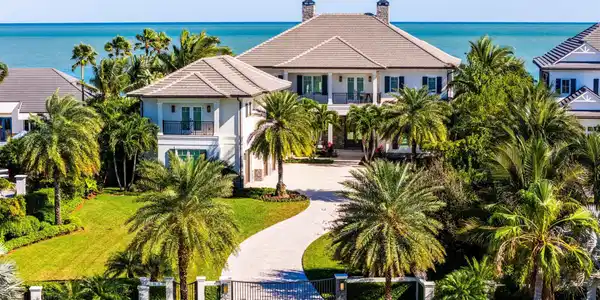 640 Reef Road
