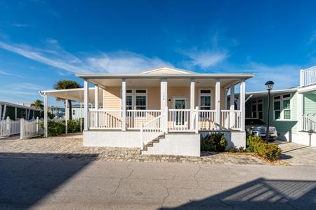 122 NE Bay Drive