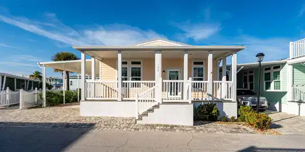 122 NE Bay Drive