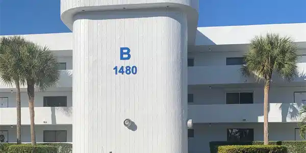 1480 Sheridan