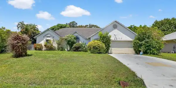 2350 SE Saphire Terrace