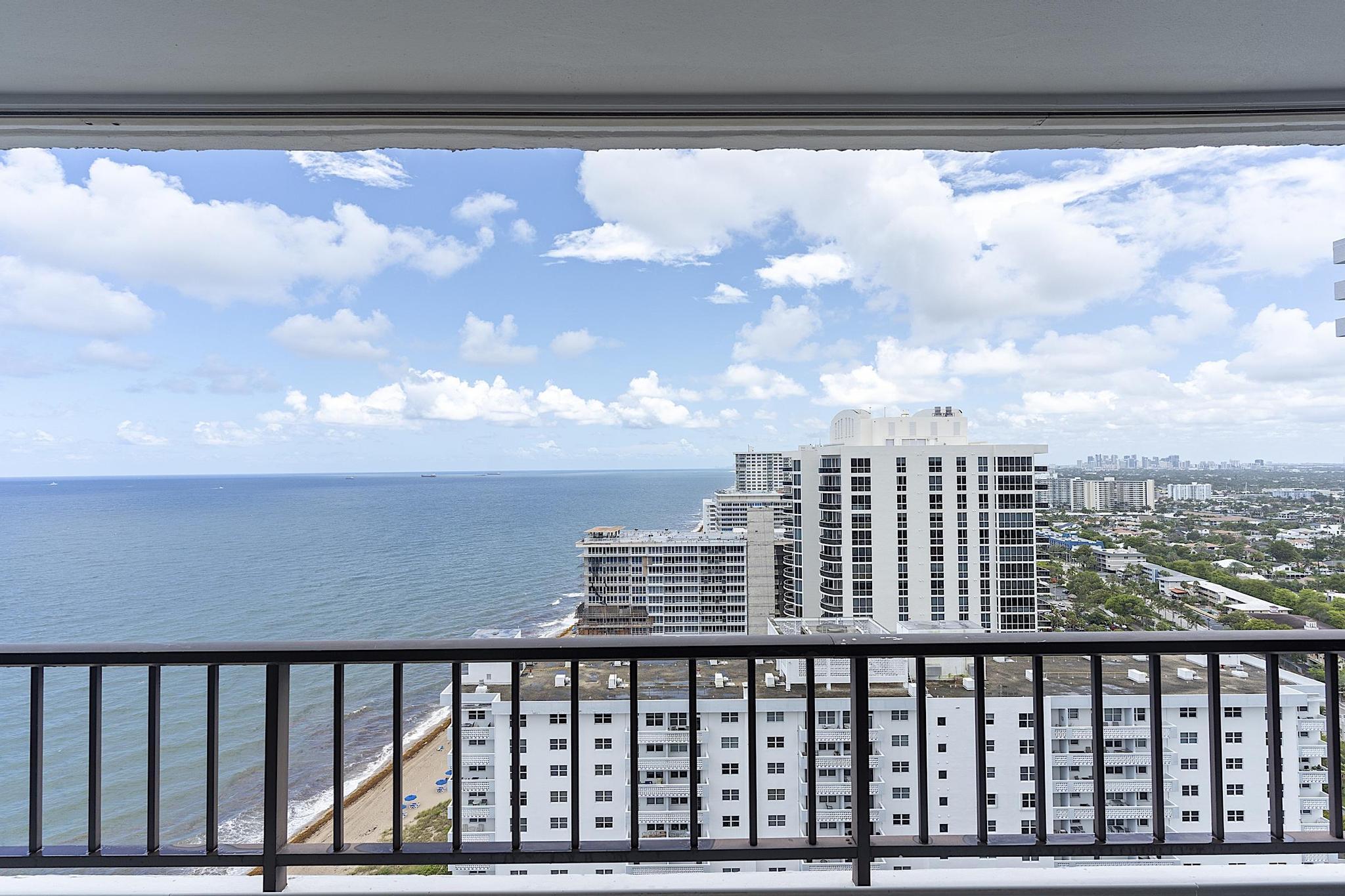 Image 4: Southeast Oceanview