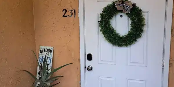 Image 4: Entrance