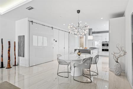244 Shore Ct