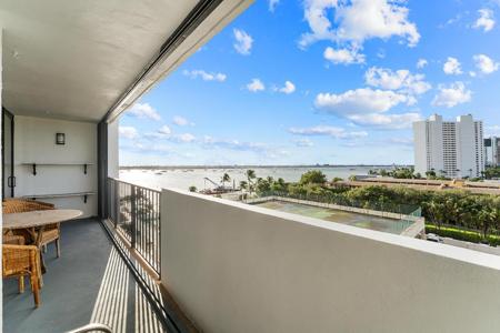 5600 N Flagler Drive