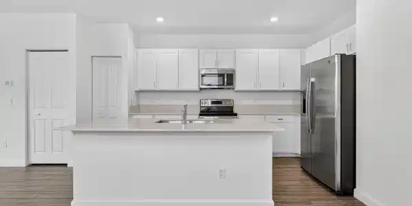 Image 4: 9-web-or-mls-5P1A1367