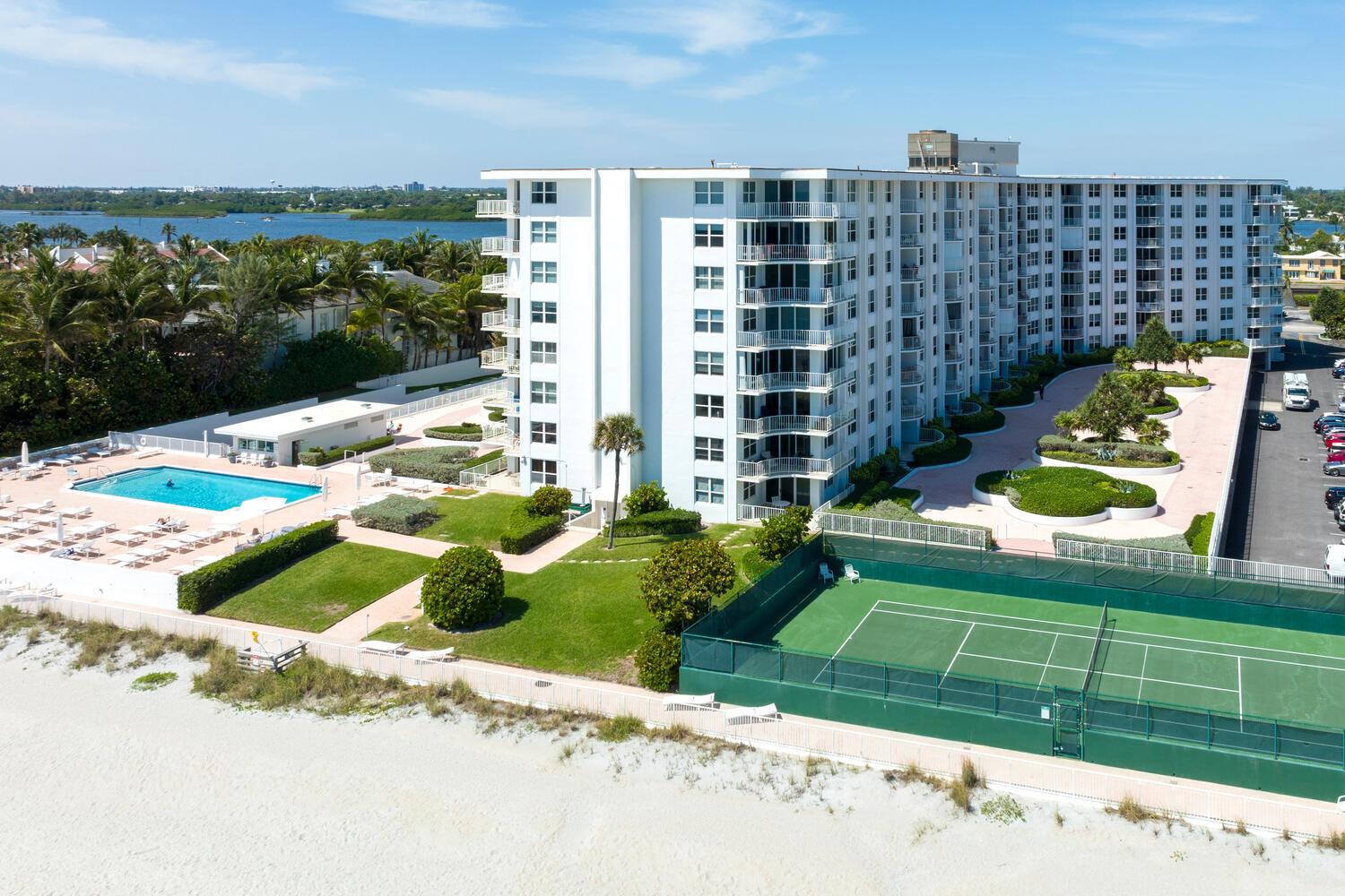 Image 2: 2295 S Ocean Blvd Apt 424 Palm-large-029