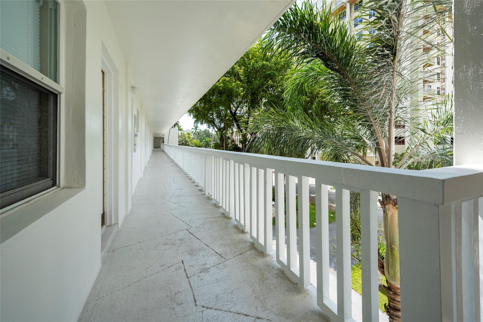 Image 3: Photo 3