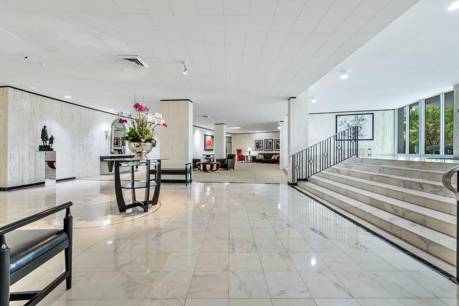 Image 4: 2295 S Ocean Blvd Apt 424 Palm-large-025