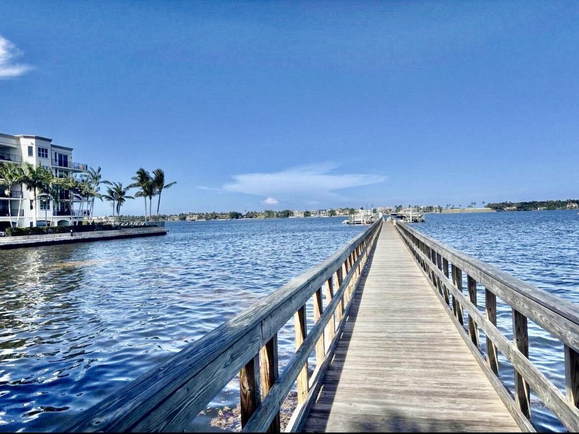 Image 2: Pathway to Tropical Breezes and stunning views to