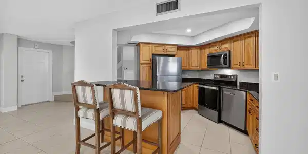 246 Seabreeze Circle