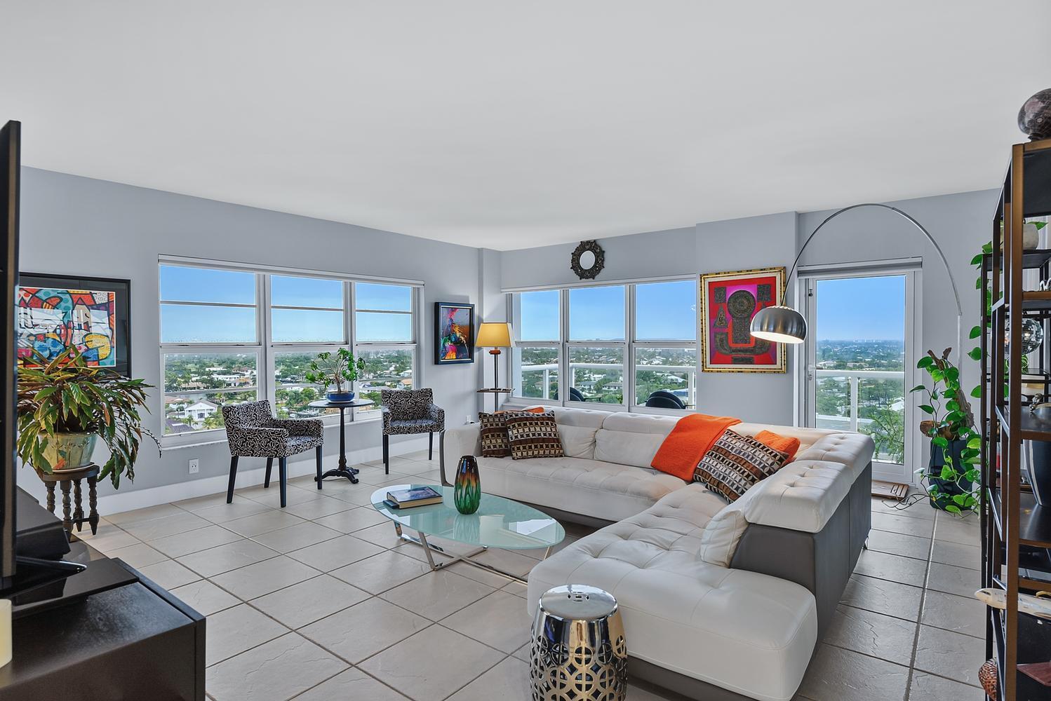 Image 1: 025-027-3550 Galt Ocean Dr-1499x1000