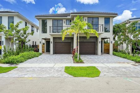 807 NE 16th Ter