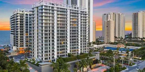 3100 N Ocean Drive