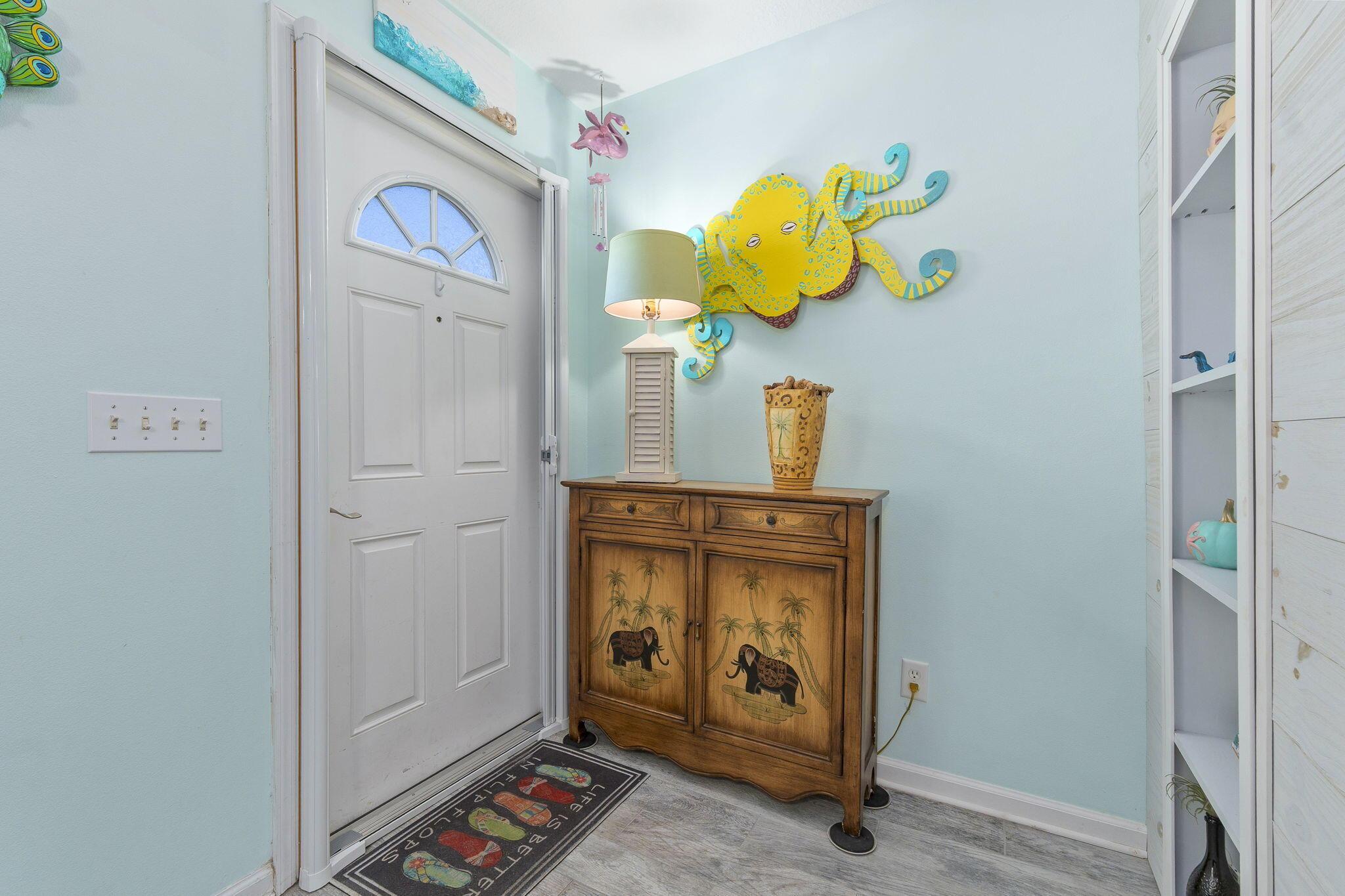 Image 3: 27-web-or-mls-DSC06975