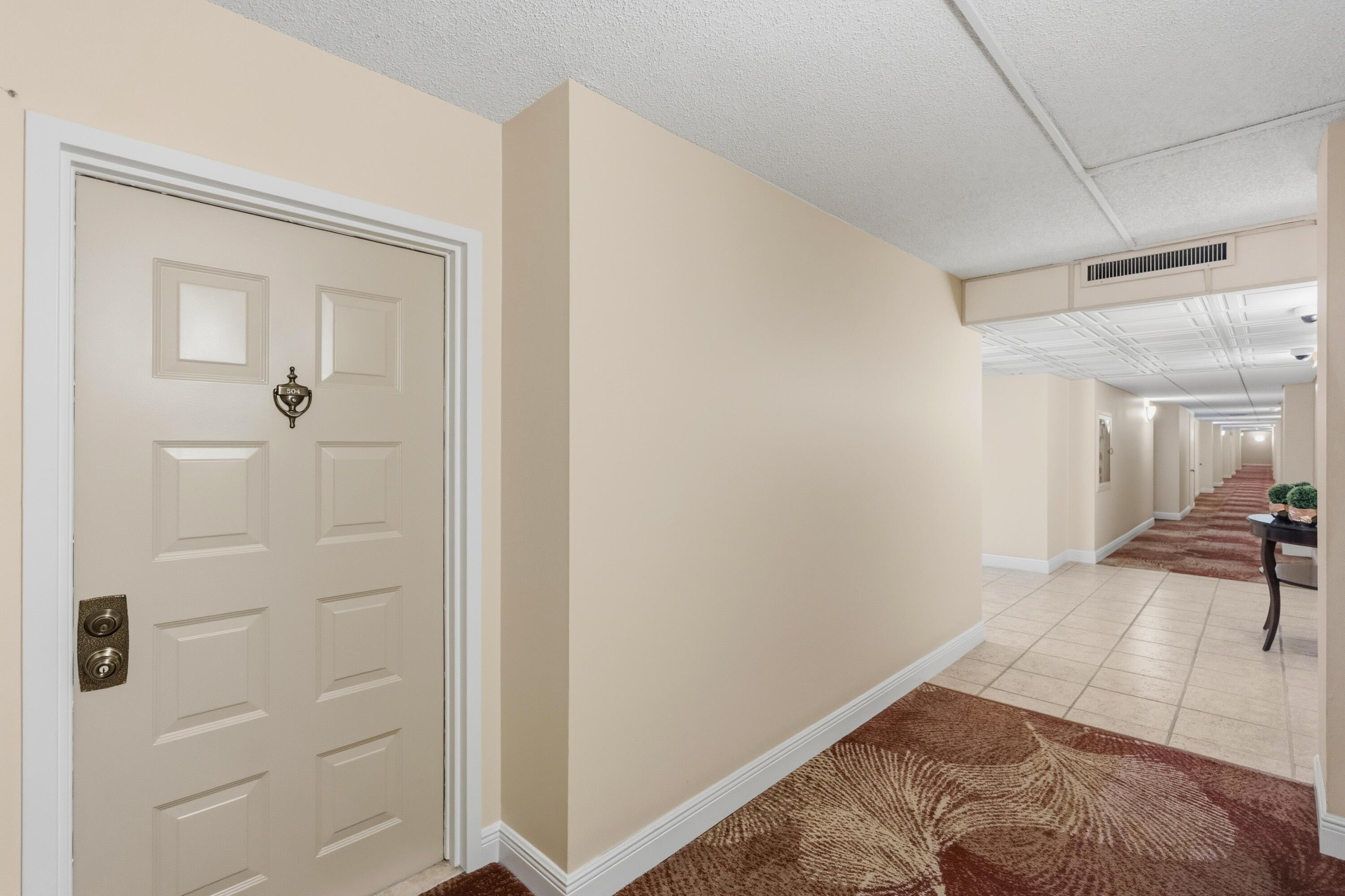 Image 4: 4