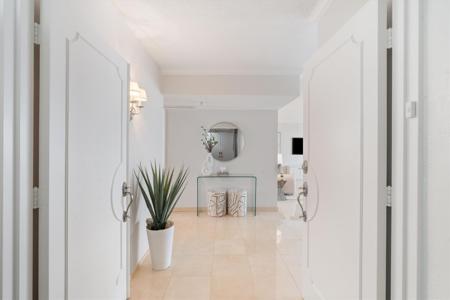 1200 S Ocean Blvd