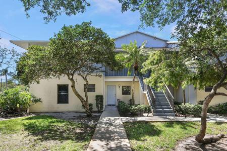 6551 SE Federal Highway