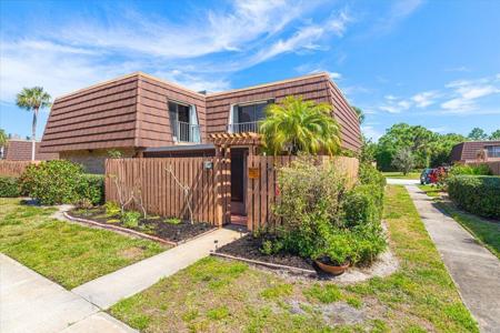 5662 SE Riverboat Drive