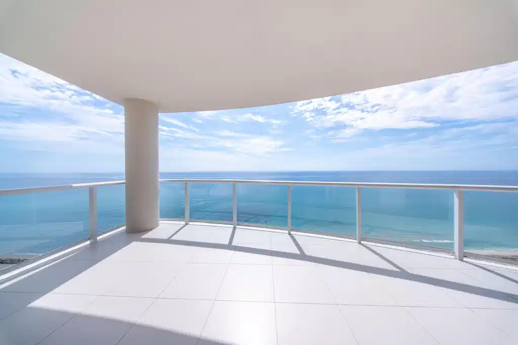 Image 1: Large Balcony View