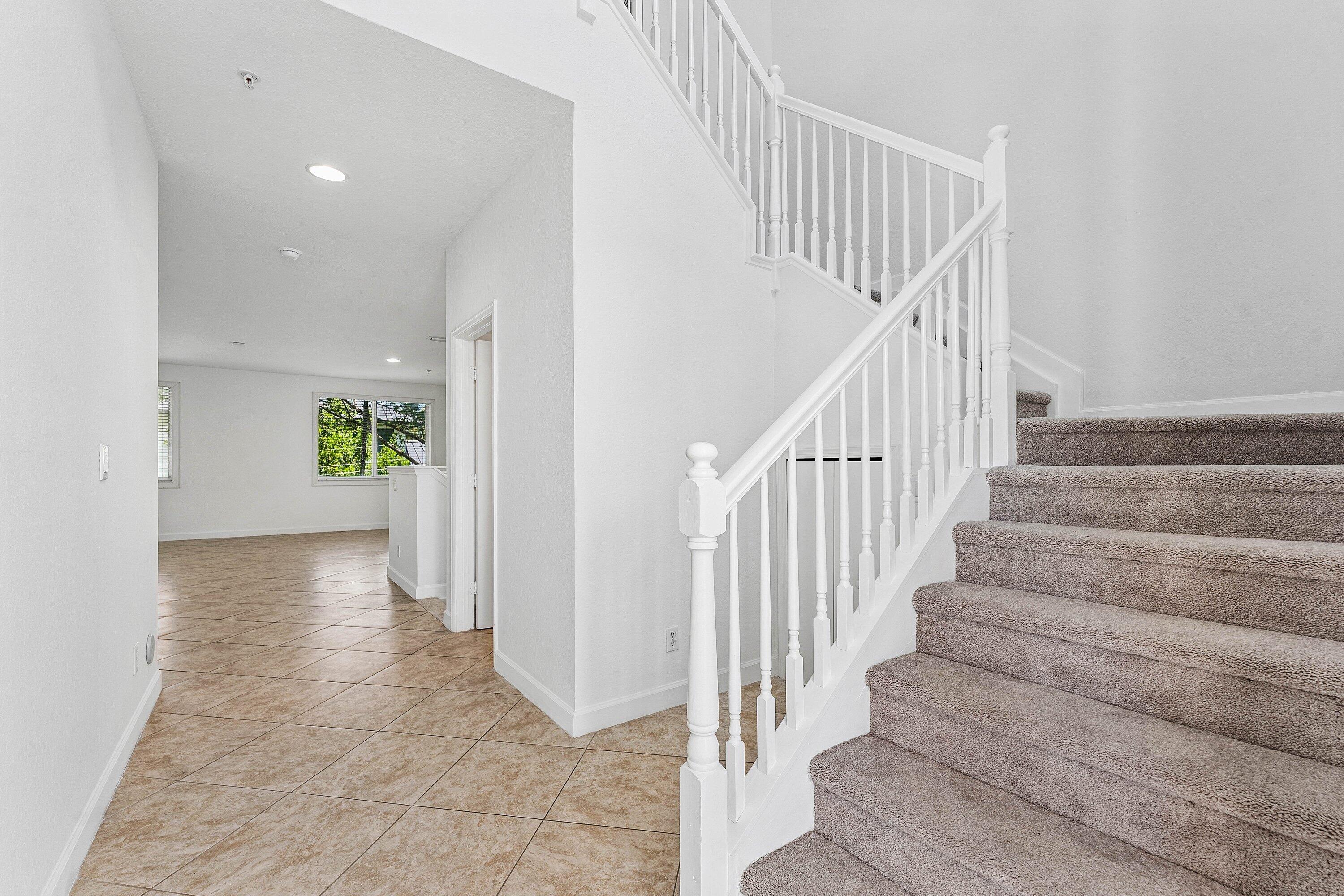 Image 2: 005-3030WatersideCircle-BoyntonBeach-FL-