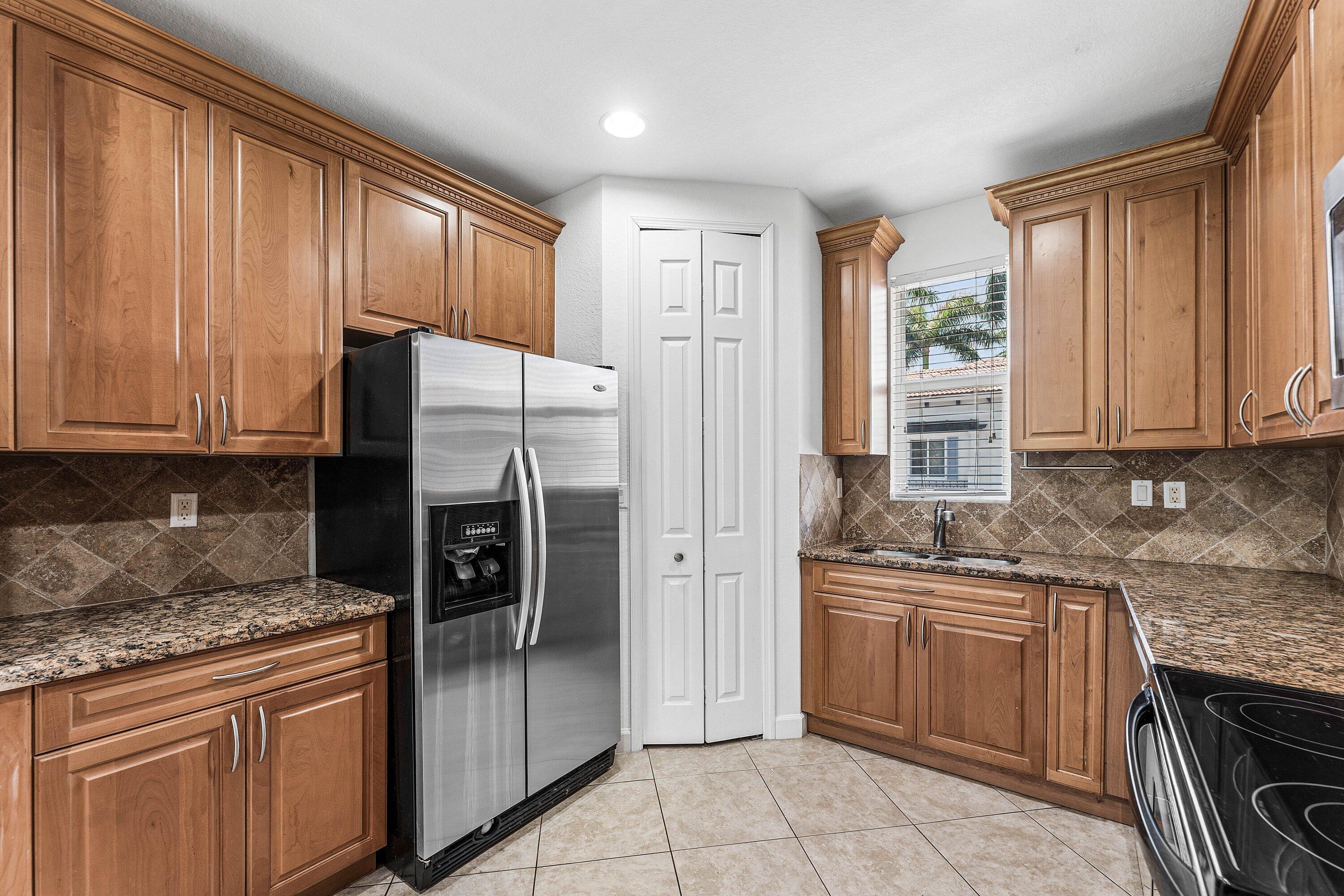 Image 4: 013-3030WatersideCircle-BoyntonBeach-FL-