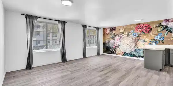 Image 4: Family Room