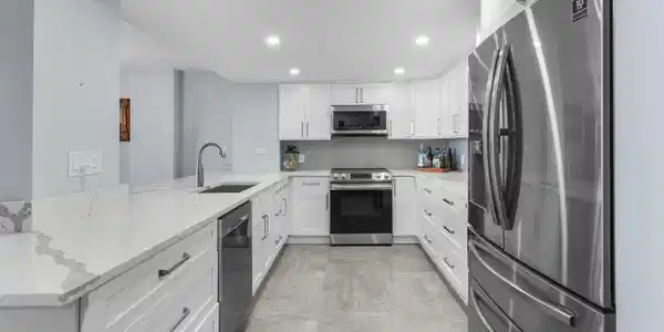 Image 4: 003-1150HillsboroMile-905-HillsboroBeach