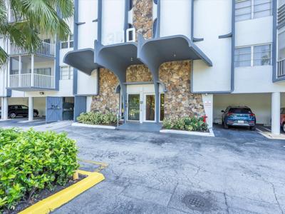 300 Diplomat Pkwy