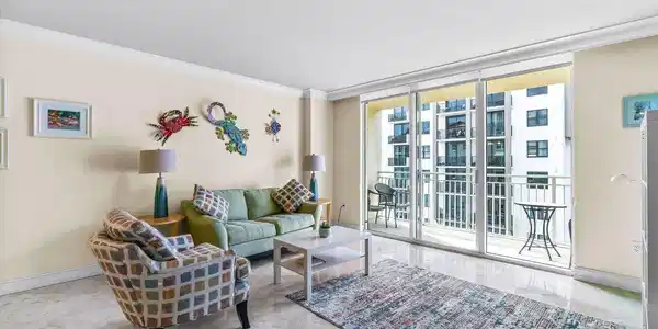 99 SE Mizner Boulevard