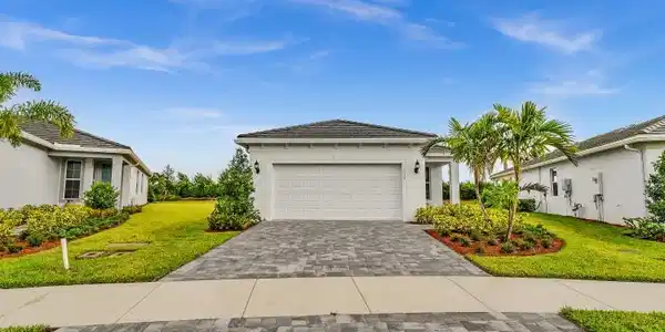 1133 Haven Circle