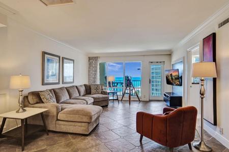 750 N Ocean Blvd