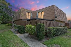 5904 SE Riverboat Drive
