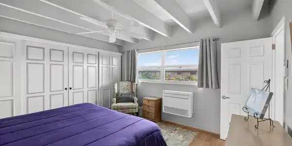 Image 4: Bedroom Photo #1